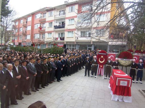   Şehit Emre Tunca Allah Rahmet Eylesin